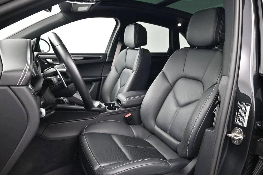 2023 Porsche Macan - Image 5 of 5