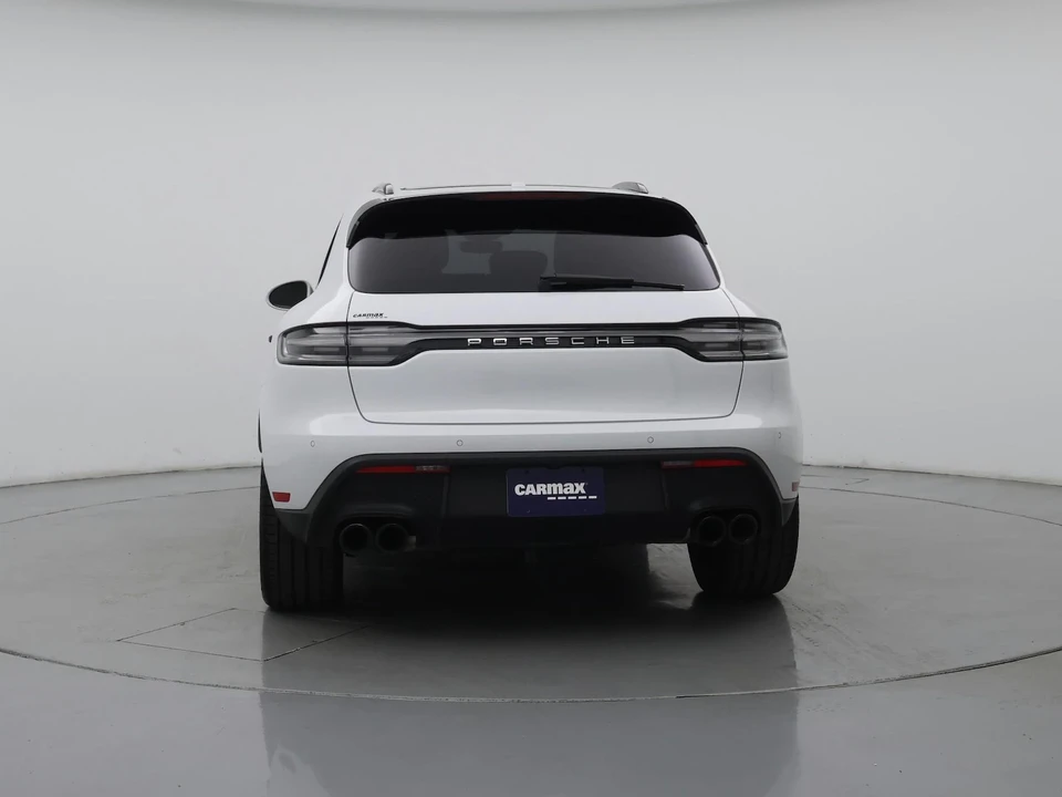 2023 Porsche Macan - Image 7 of 28