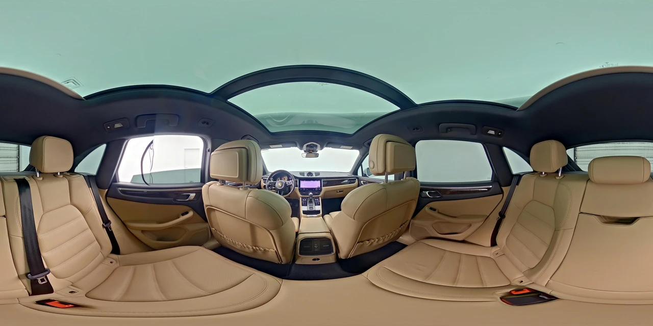 2023 Porsche Macan - Image 27 of 28