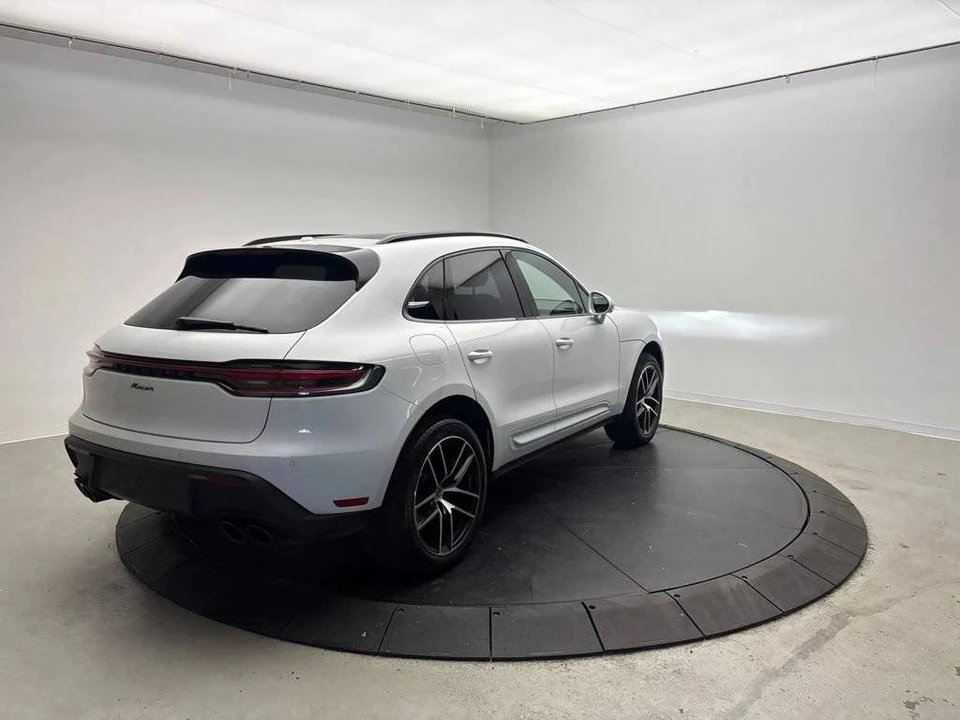 2023 Porsche Macan - Image 5 of 5