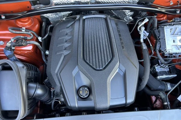 2023 Porsche Macan - Image 6 of 8