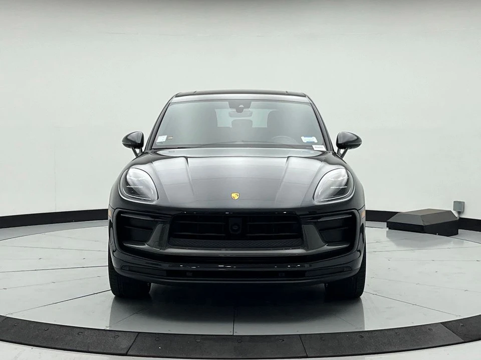 2023 Porsche Macan - Image 6 of 23