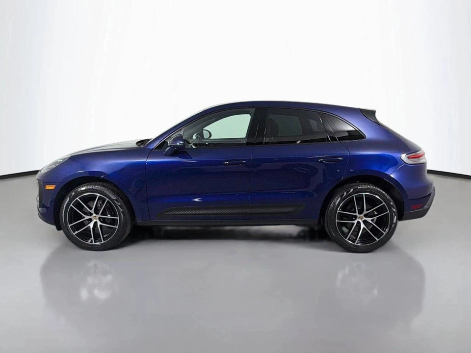 2023 Porsche Macan - Image 2 of 5
