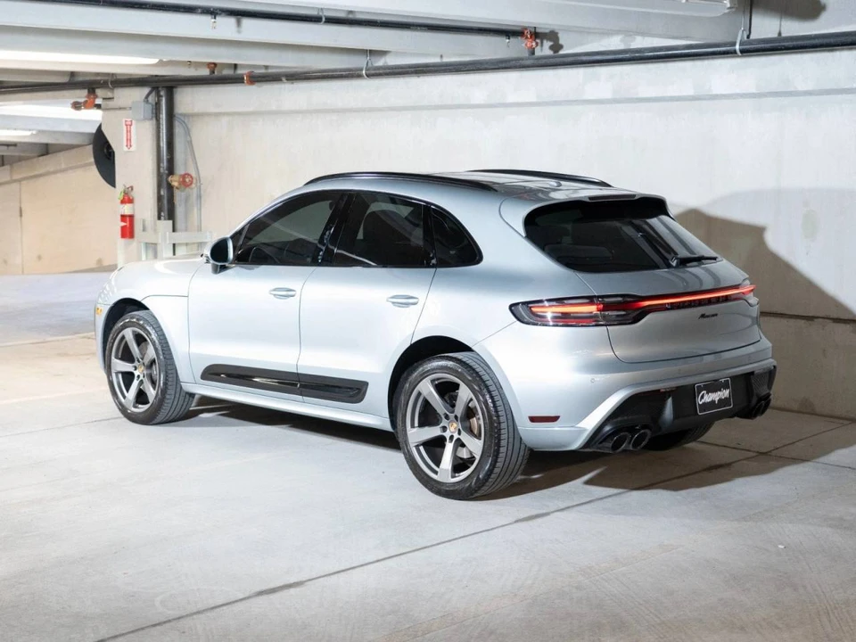 2023 Porsche Macan - Image 3 of 5