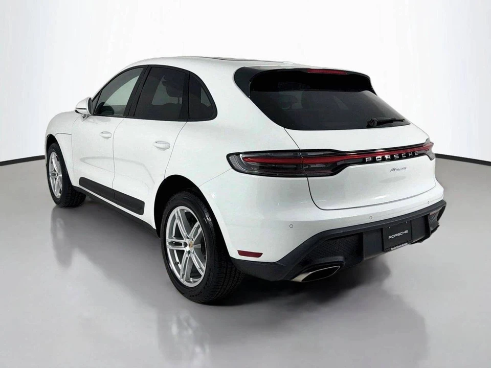 2023 Porsche Macan - Image 3 of 5