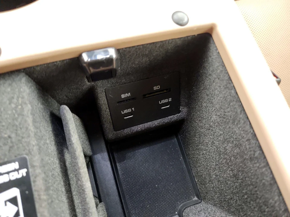 2023 Porsche Macan - Image 20 of 28