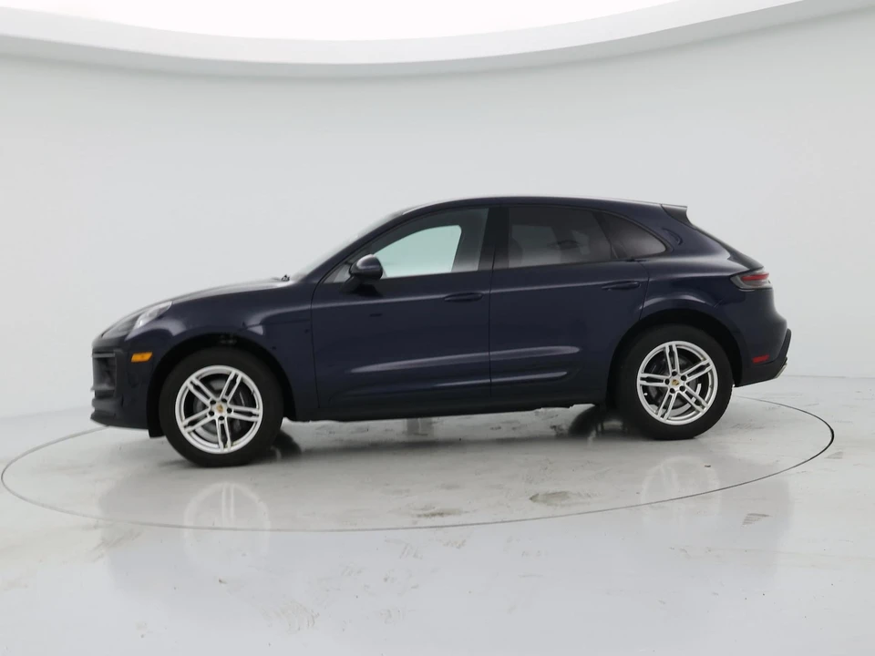 2023 Porsche Macan - Image 4 of 28