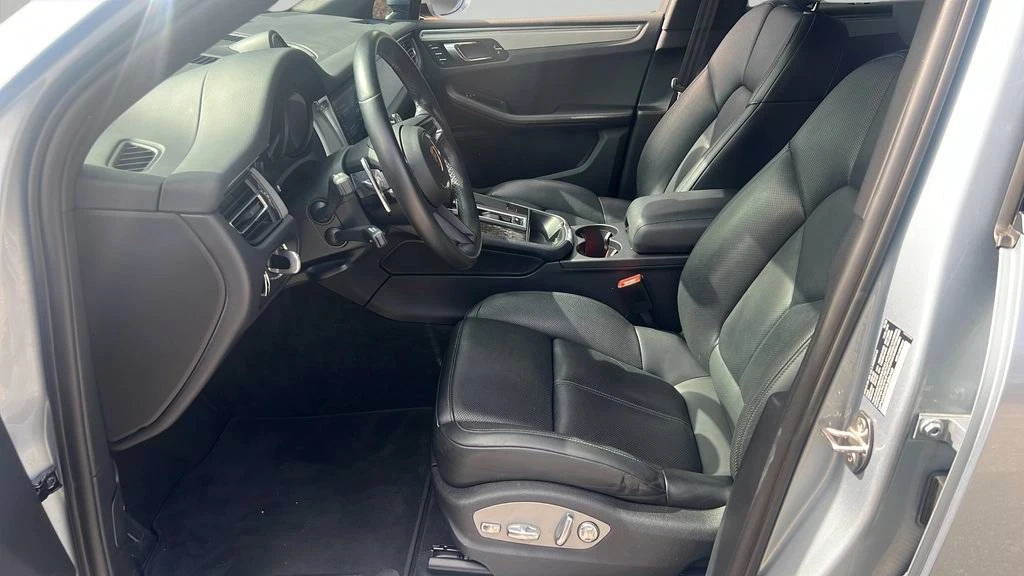 2023 Porsche Macan - Image 5 of 5