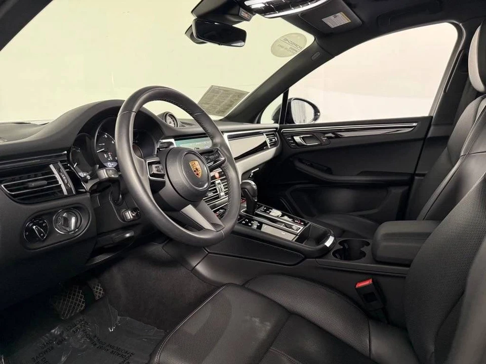 2023 Porsche Macan - Image 4 of 4
