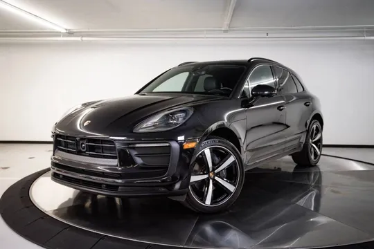 2023 Porsche Macan