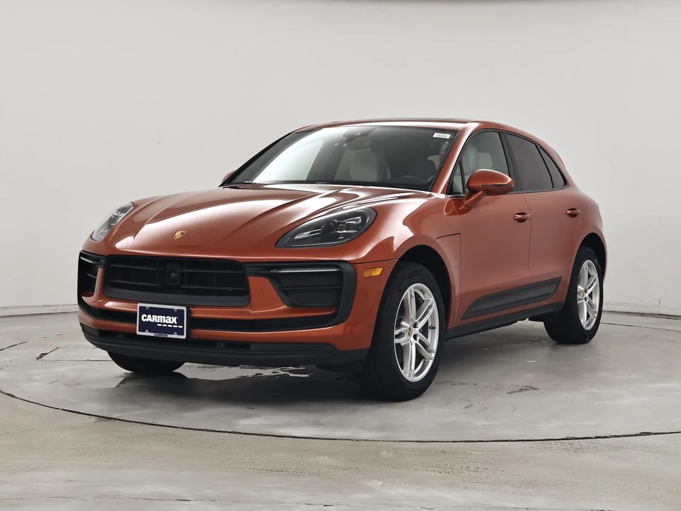 2023 Porsche Macan - Image 5 of 28