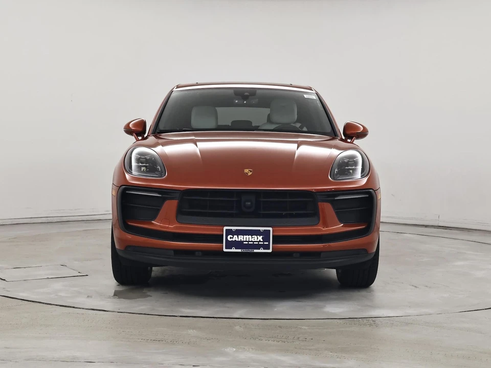 2023 Porsche Macan - Image 6 of 28