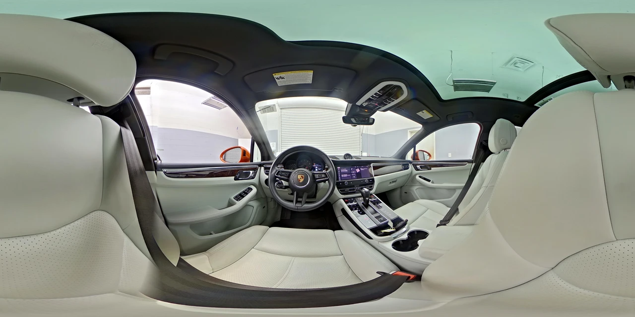 2023 Porsche Macan - Image 28 of 28