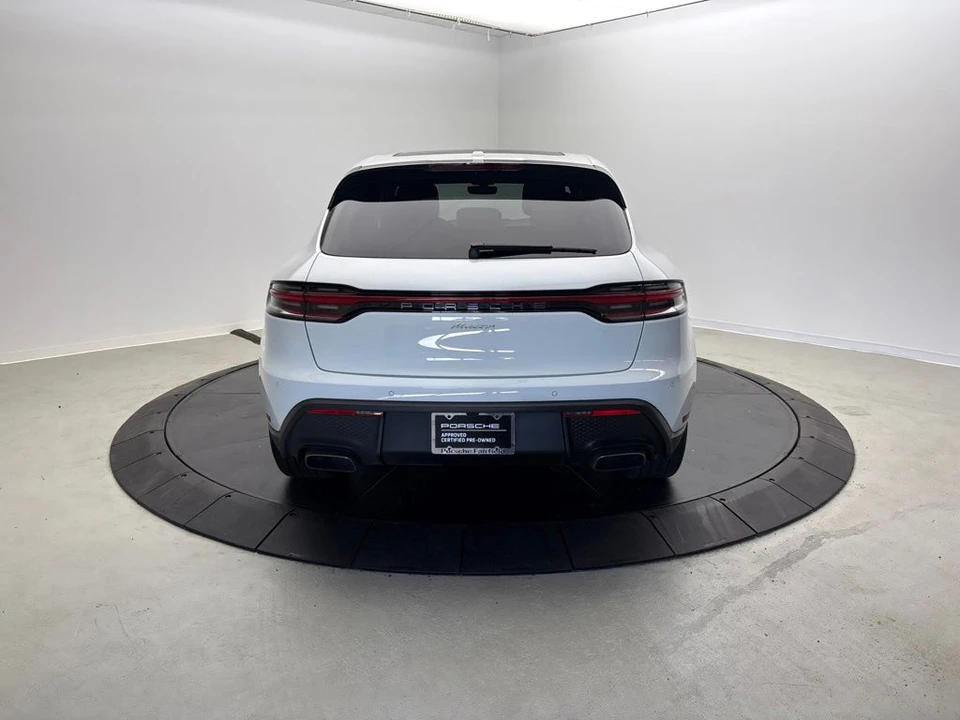 2023 Porsche Macan - Image 6 of 31