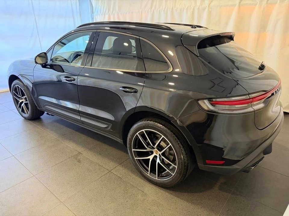 2023 Porsche Macan T - Image 3 of 5