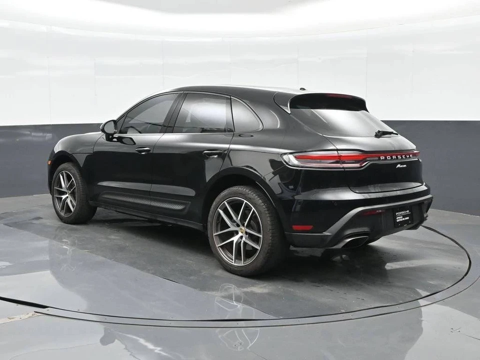 2023 Porsche Macan T - Image 3 of 5
