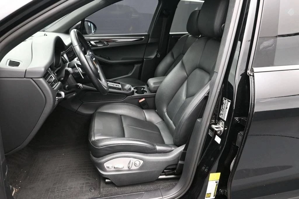 2023 Porsche Macan T - Image 5 of 5