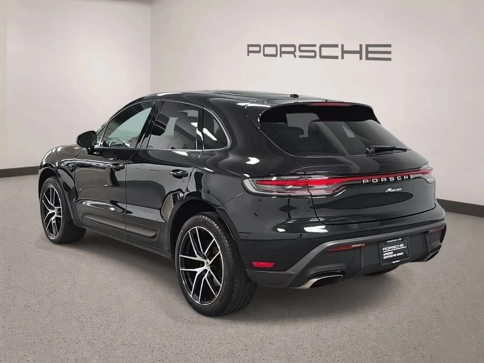 2023 Porsche Macan - Image 3 of 5