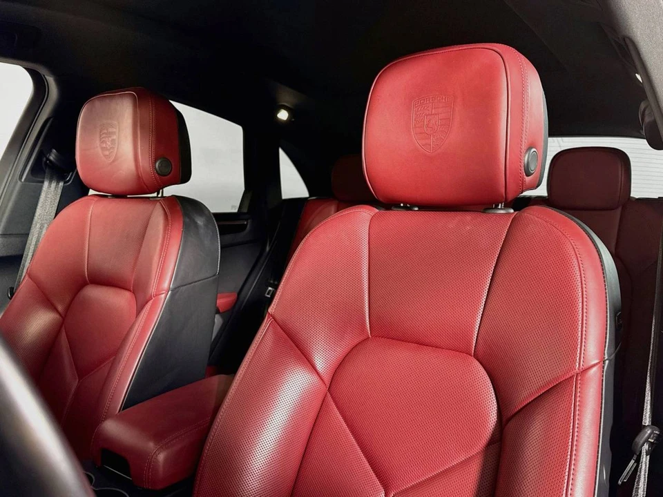 2023 Porsche Macan - Image 5 of 5