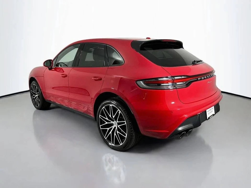 2023 Porsche Macan T - Image 3 of 5