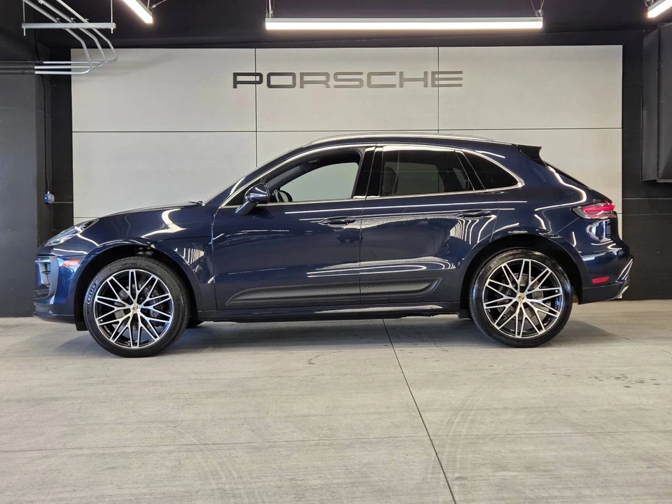 2023 Porsche Macan - Image 2 of 5