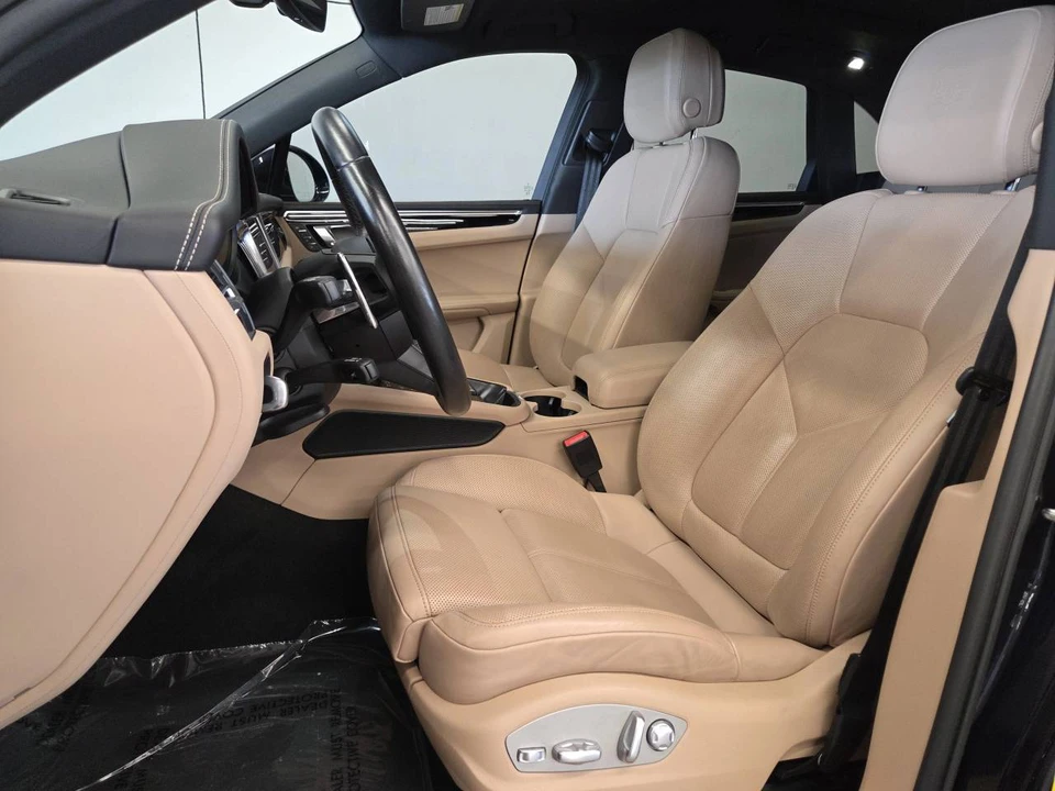 2023 Porsche Macan - Image 5 of 5