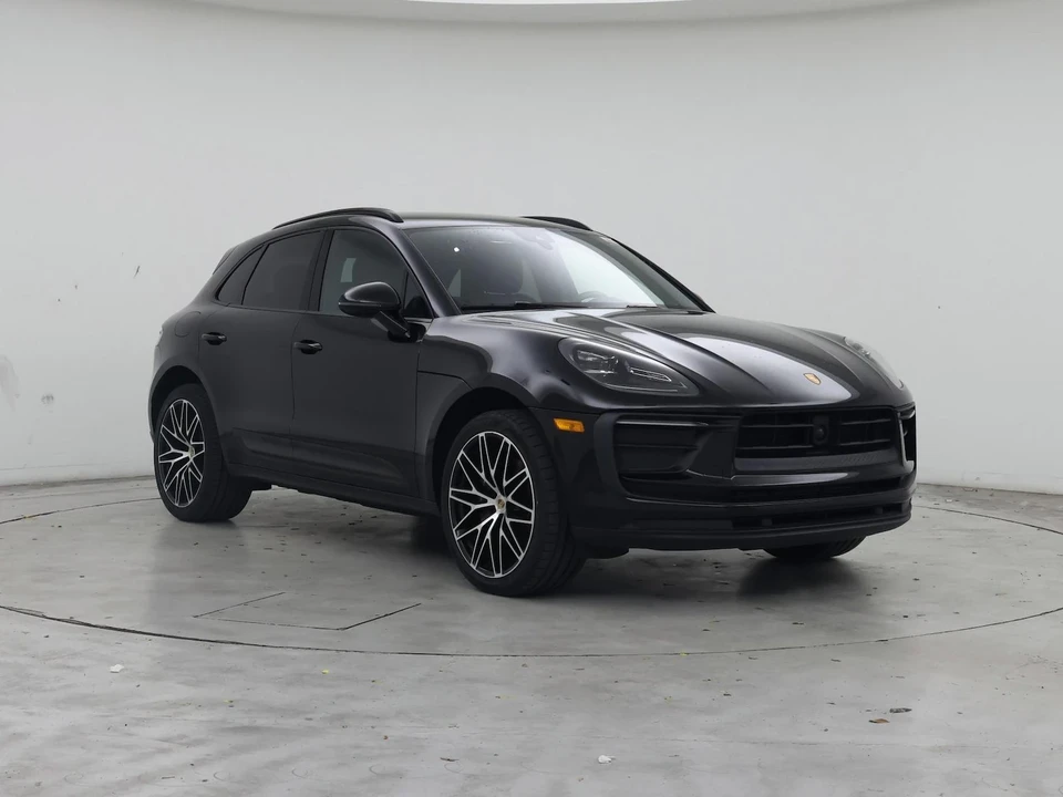 2023 Porsche Macan T - Image 2 of 27
