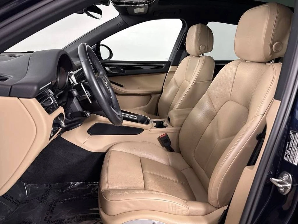 2023 Porsche Macan - Image 5 of 5