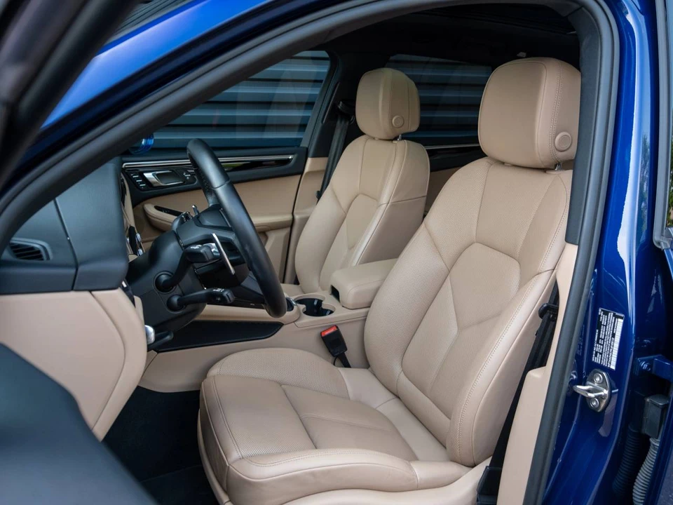 2023 Porsche Macan - Image 5 of 5