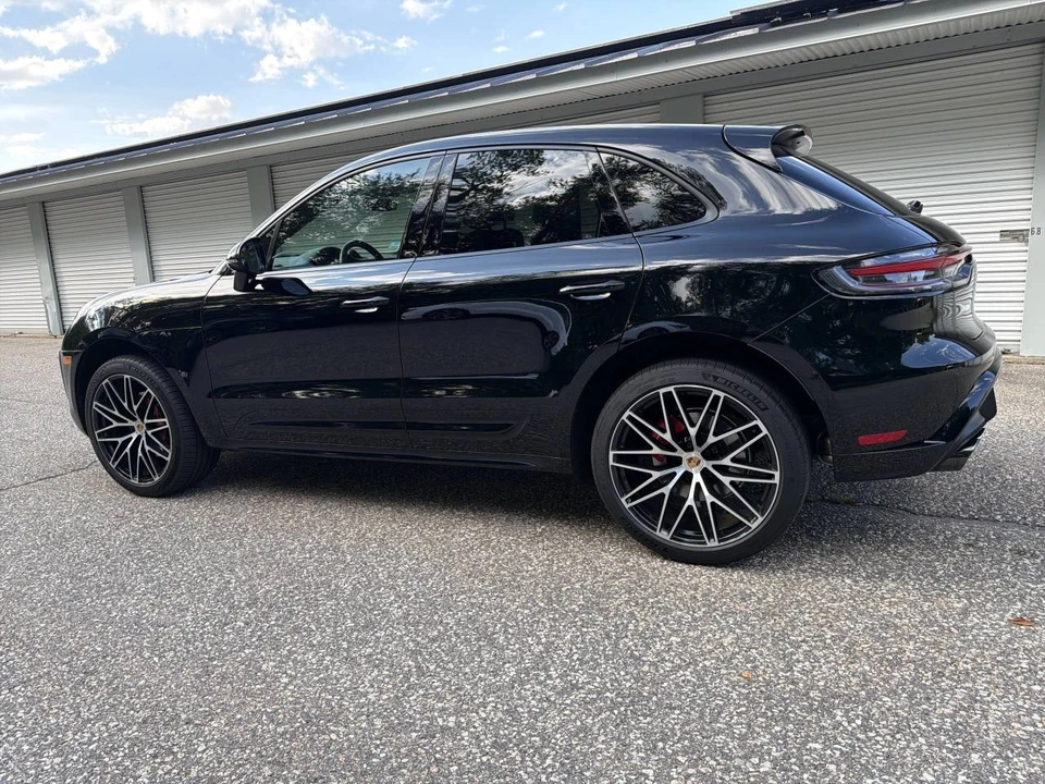 2023 Porsche Macan - Image 3 of 5