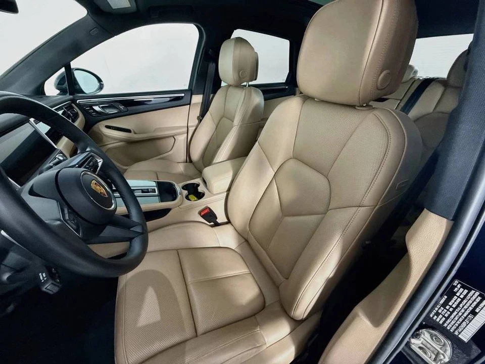 2023 Porsche Macan - Image 5 of 5