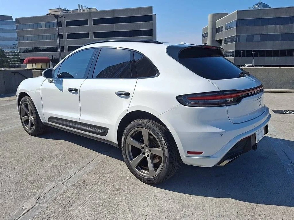 2023 Porsche Macan - Image 3 of 5