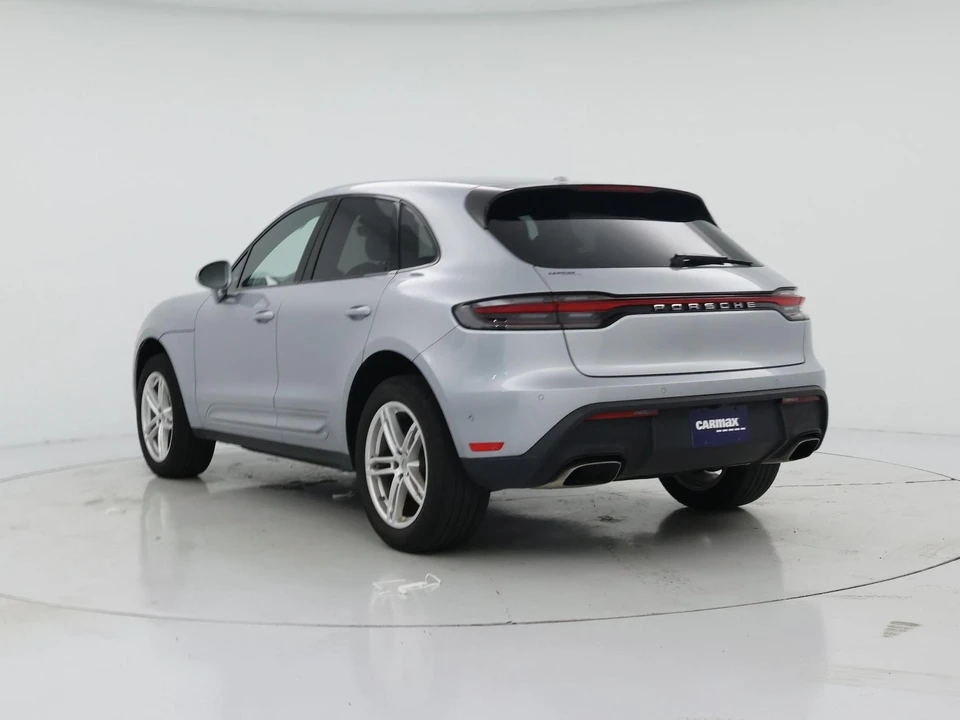 2023 Porsche Macan - Image 3 of 25
