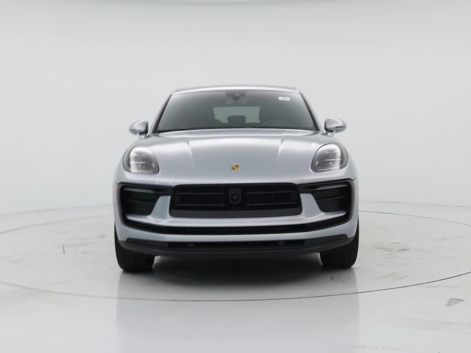 2023 Porsche Macan - Image 6 of 25
