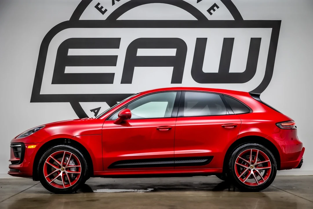2023 Porsche Macan - Image 6 of 21