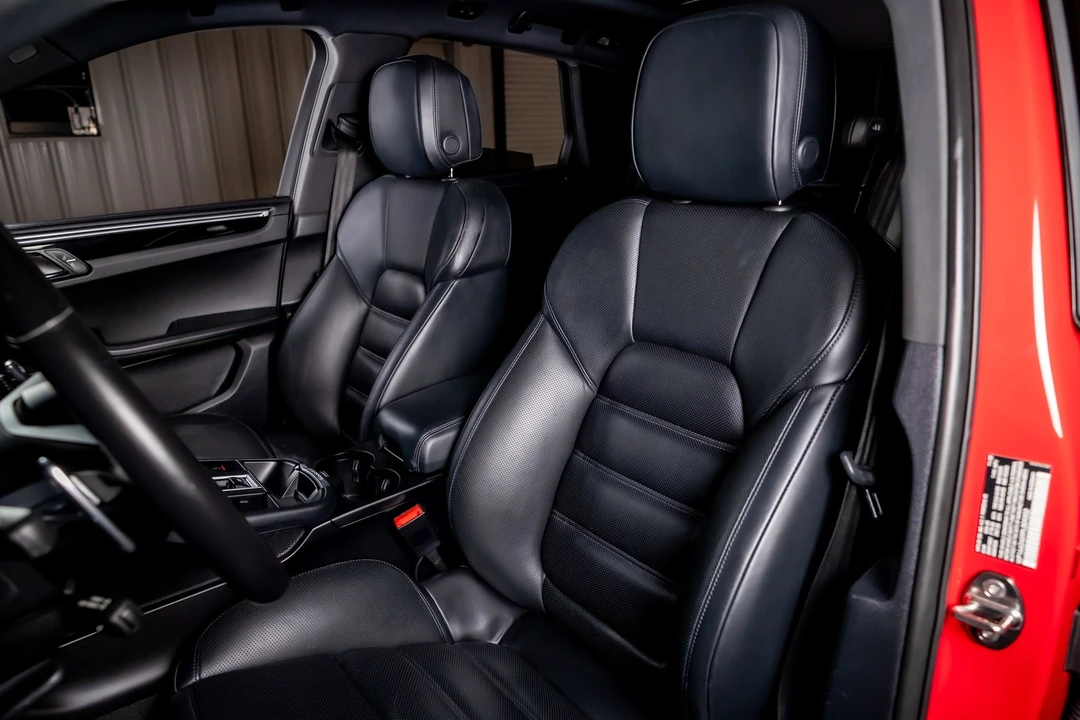 2023 Porsche Macan - Image 5 of 21