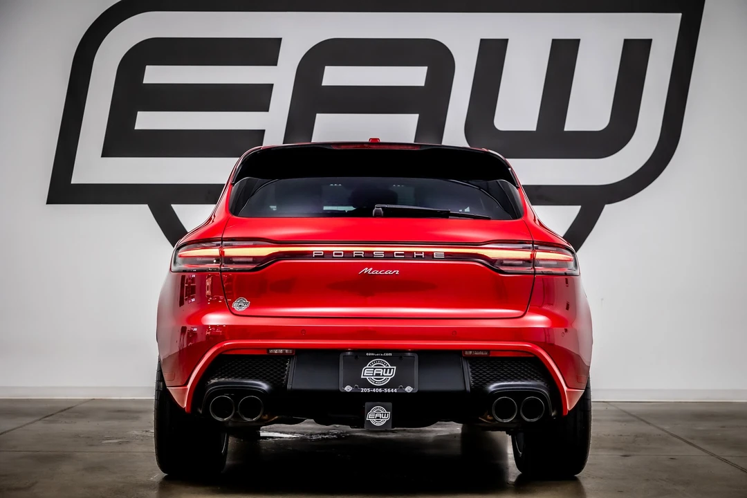 2023 Porsche Macan - Image 11 of 12