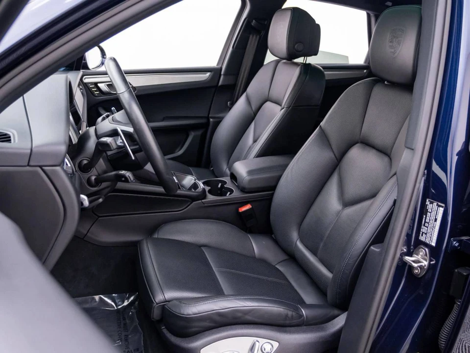 2023 Porsche Macan T - Image 5 of 5