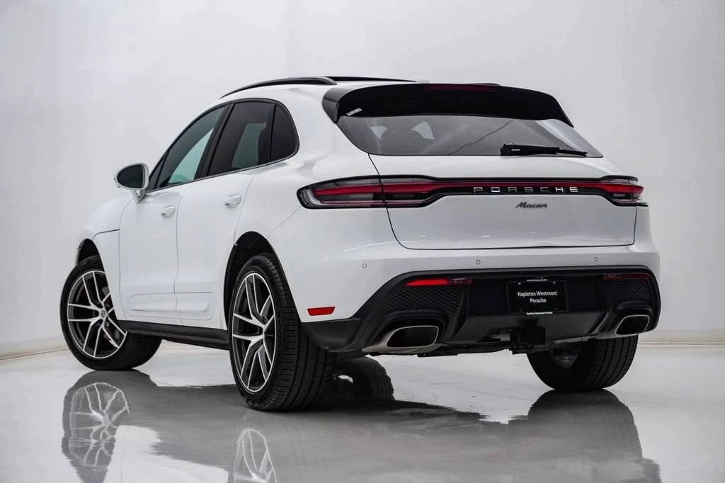 2023 Porsche Macan - Image 3 of 5