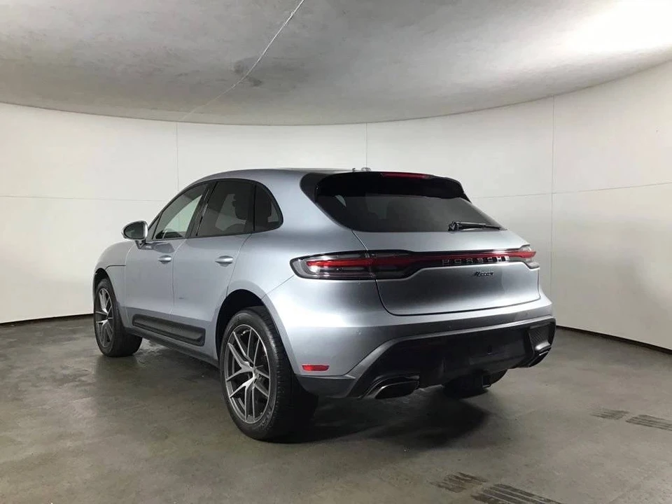 2023 Porsche Macan - Image 3 of 5