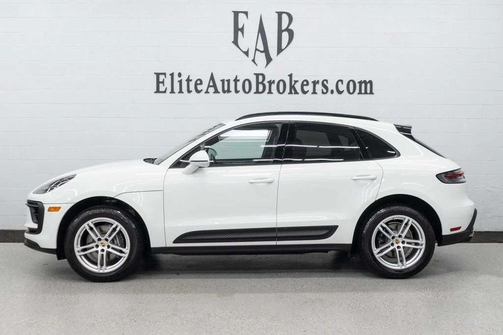 2023 Porsche Macan - Image 2 of 12