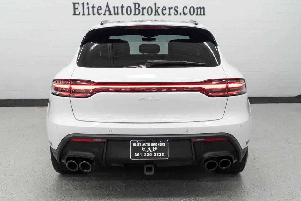 2023 Porsche Macan - Image 4 of 12