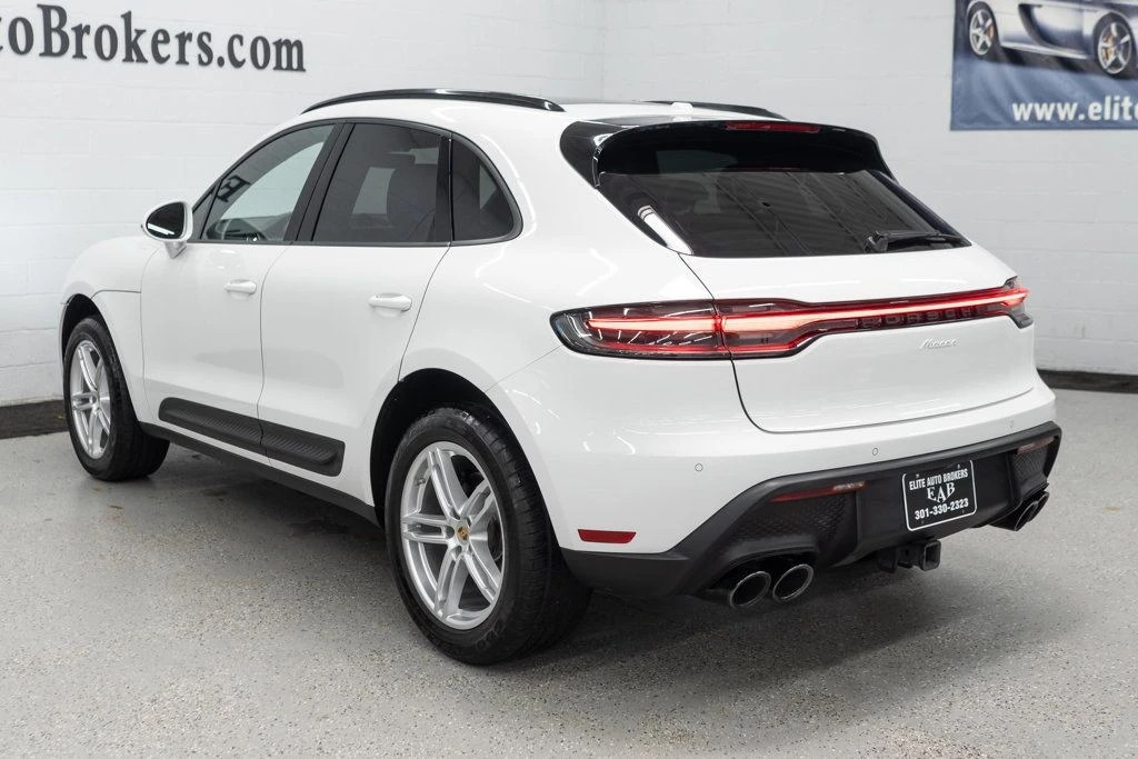 2023 Porsche Macan - Image 6 of 12