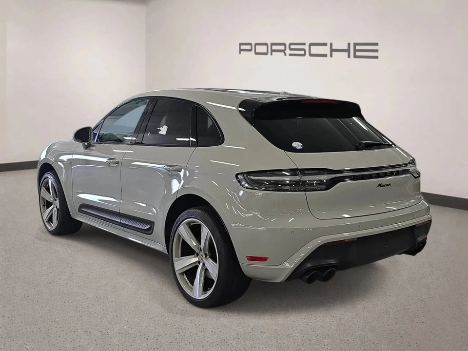 2023 Porsche Macan - Image 3 of 5