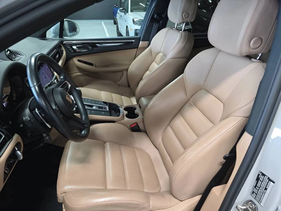 2023 Porsche Macan - Image 5 of 5
