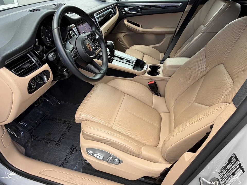 2023 Porsche Macan T - Image 3 of 5