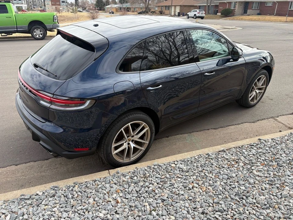 2023 Porsche - Image 27 of 31