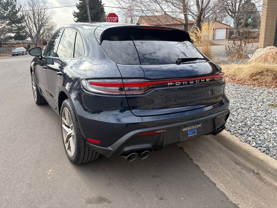 2023 Porsche Macan - Image 21 of 21