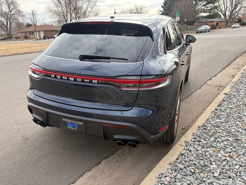 2023 Porsche - Image 25 of 31