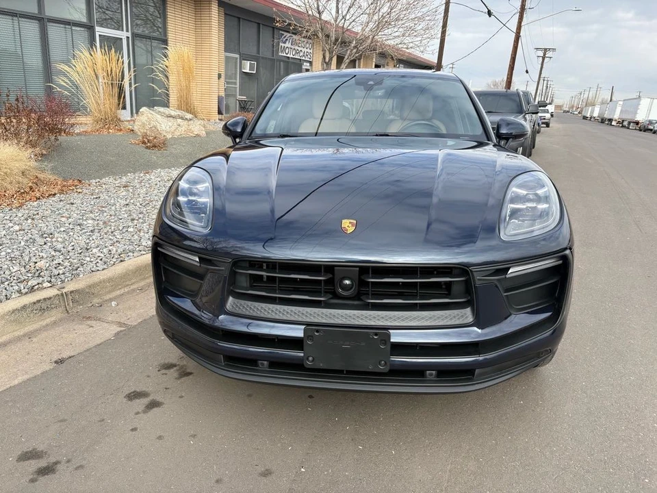 2023 Porsche Macan - Image 7 of 21